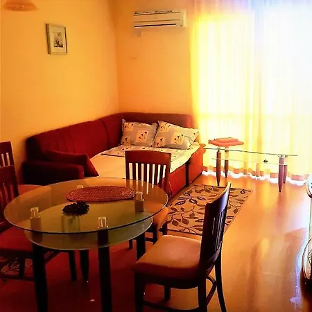 Zora Apartament *